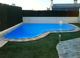 Instalaci&oacute;n de Lona de Piscina en Fuenlabrada.