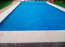 Instalaci&oacute;n de Lona de Piscina en Fuenlabrada.