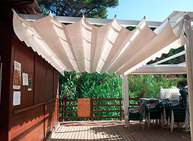 Instalación de Pérgola Entre Paredes en Fuenlabrada.