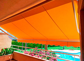 Instalaci&oacute;n de Toldo Extensible con Cofre en Fuenlabrada.