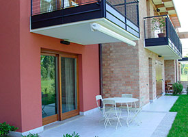 Instalaci&oacute;n de Toldo Extensible con Cofre en Pozuelo.