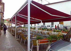 Instalaci&oacute;n de Toldo Vertical Simple para Terraza en Fuenlabrada.
