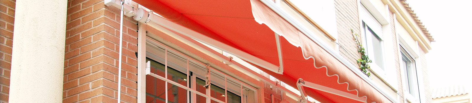 Somos expertos en toldos extensibles en Fuenlabrada, Madrid.