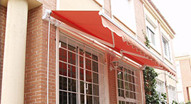 Somos expertos en toldos extensibles en Fuenlabrada, Madrid.