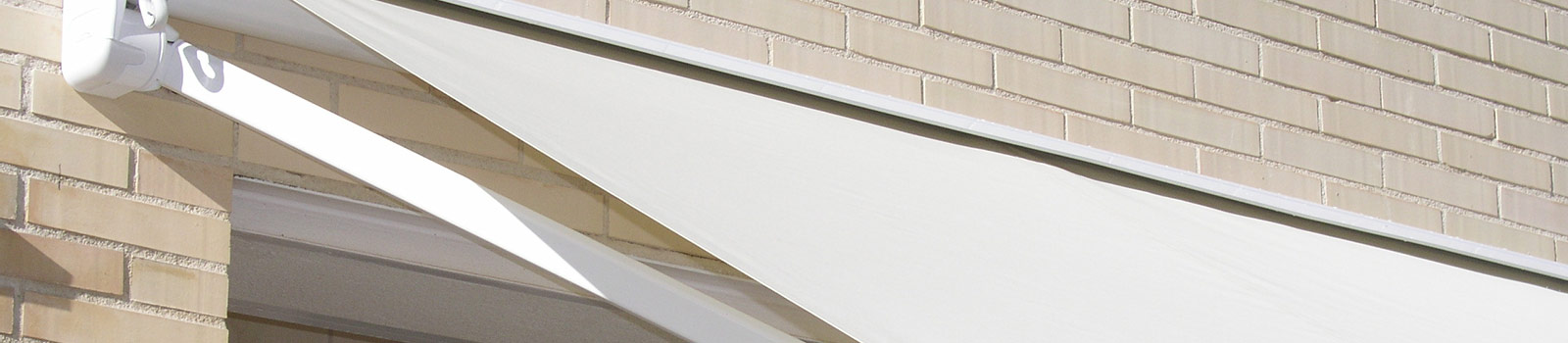 Especialistas en la fabricacion e instalacion de toldos extensibles semicofre. Somos expertos en toldos extensibles en Fuenlabrada, Madrid.