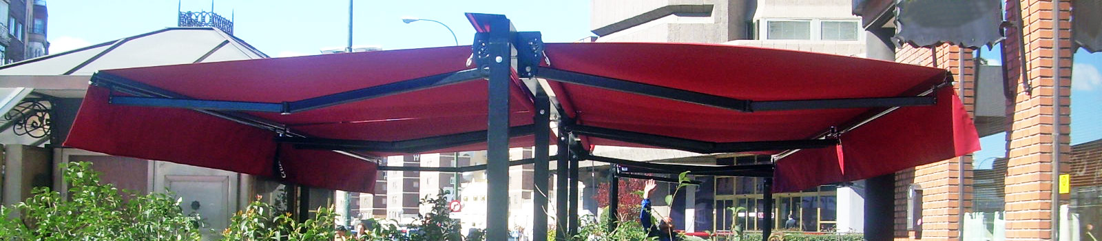 Somos expertos en toldos para terrazas en Fuenlabrada, Madrid.
